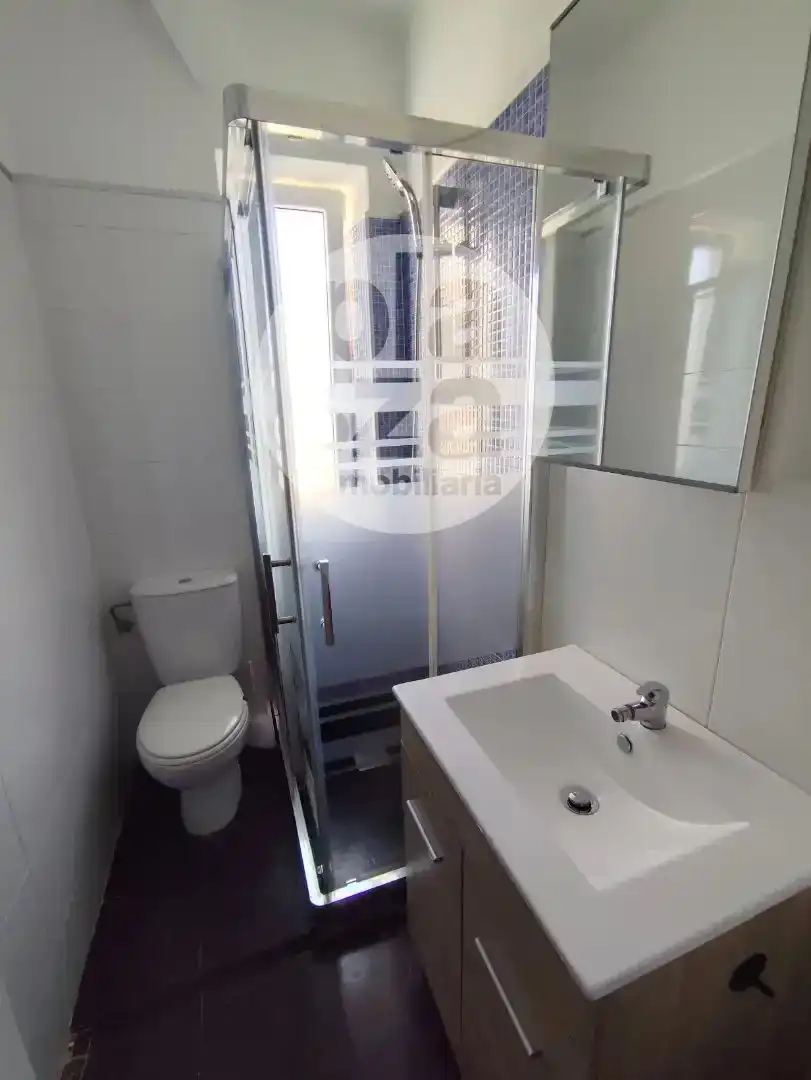 Bathroom of Flat for sale in Burgos  with Heating and Furnished