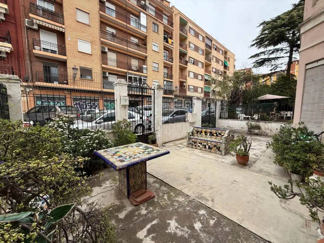Vista exterior de Casa adosada en venta en Valencia con Jardín privado y Terraza