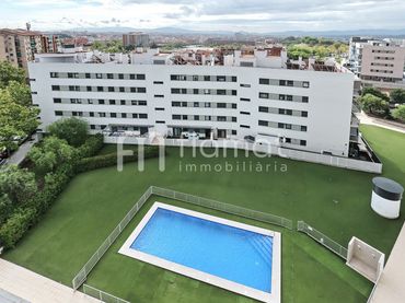 Pis amb balcó en venda a Carretera de Terrassa