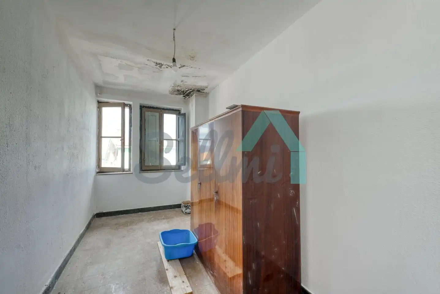 Bedroom of Buildings for sale in Oviedo 