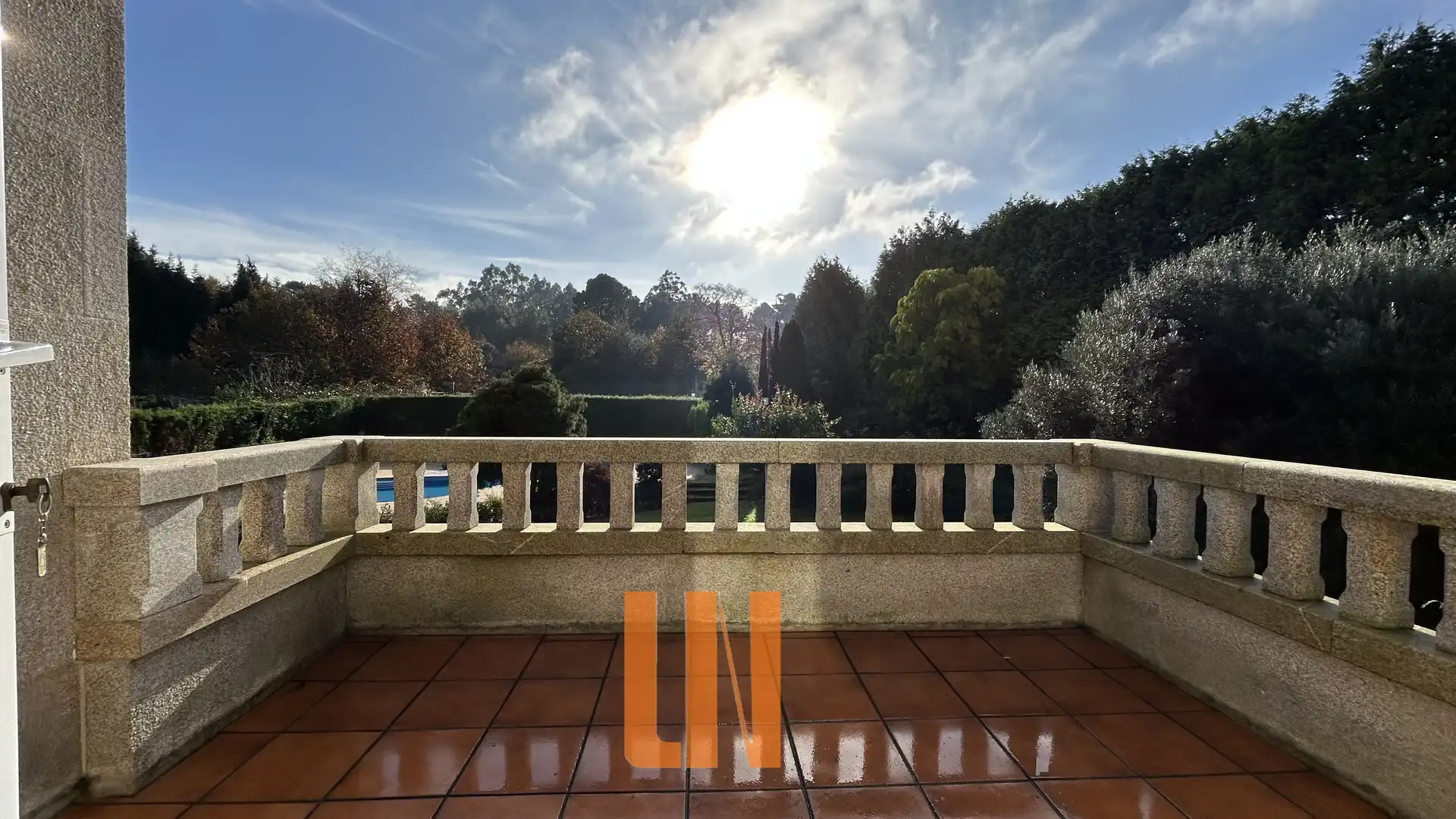 Jardí de Casa o xalet en venda en Oleiros amb Calefacció, Jardí privat i Parquet