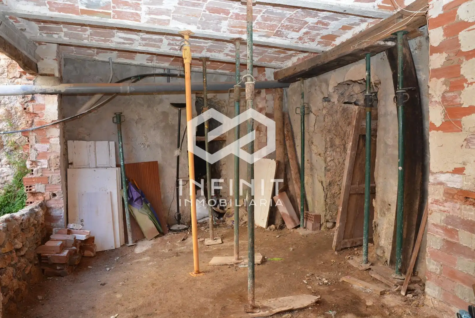 Casa o xalet en venda en Moratilla de los Meleros amb Traster i Balcó