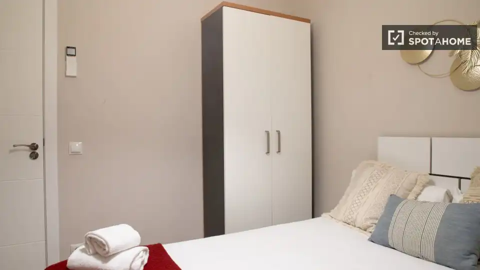 Bedroom of Flat for rent in Madrid  with Air Conditioner, Heating and Furnished