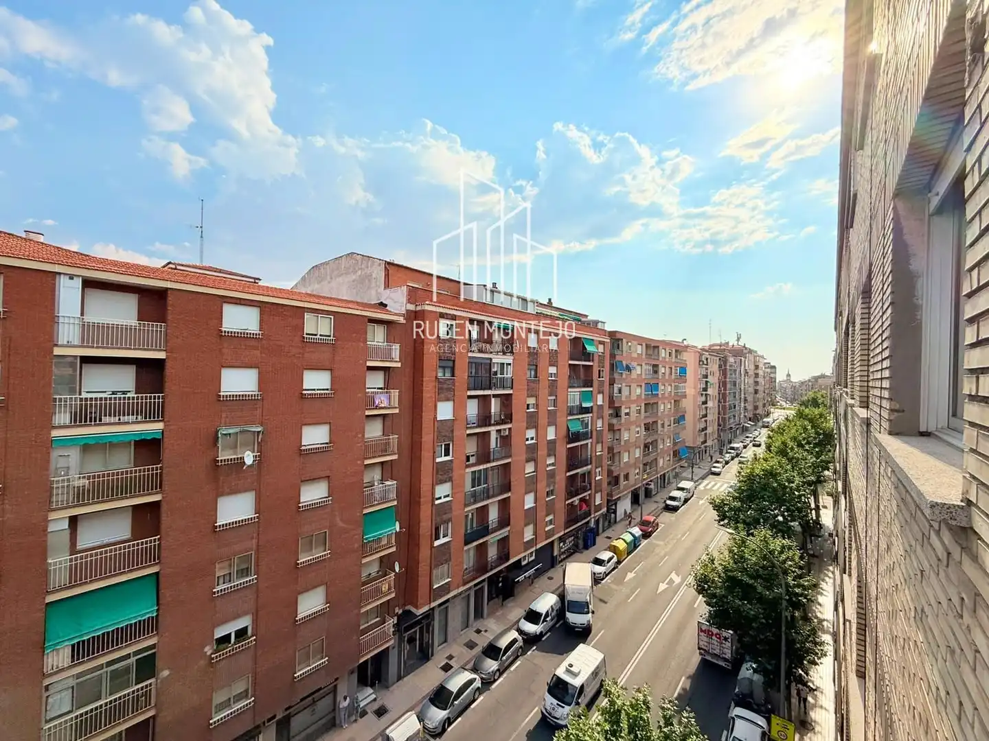 Vista exterior de Pis per a compartir en Rollo - Puente Ladrillo