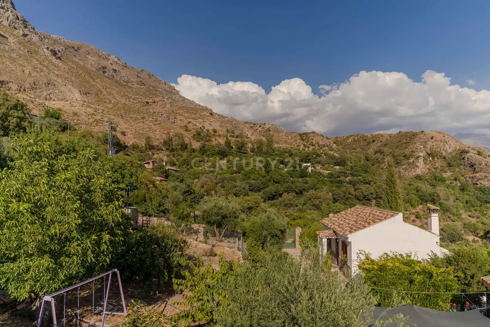 Vista exterior de Casa o chalet en venta en Güéjar Sierra con Jardín privado, Trastero y Piscina