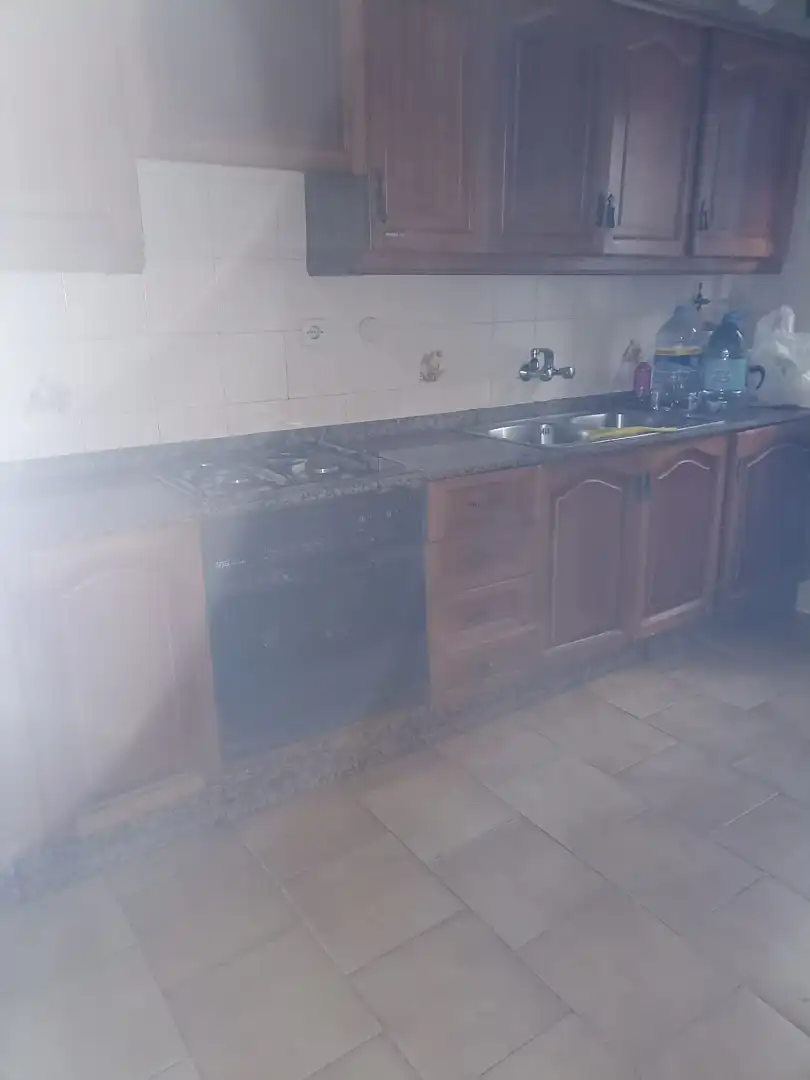 Cuina de Casa adosada en venda en Guadalcázar amb Aire condicionat, Jardí privat i Traster