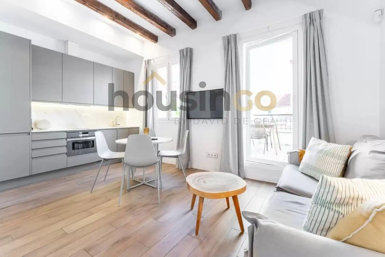 Living room of Attic for rent in Madrid  with Air Conditioner, Heating and Terrace