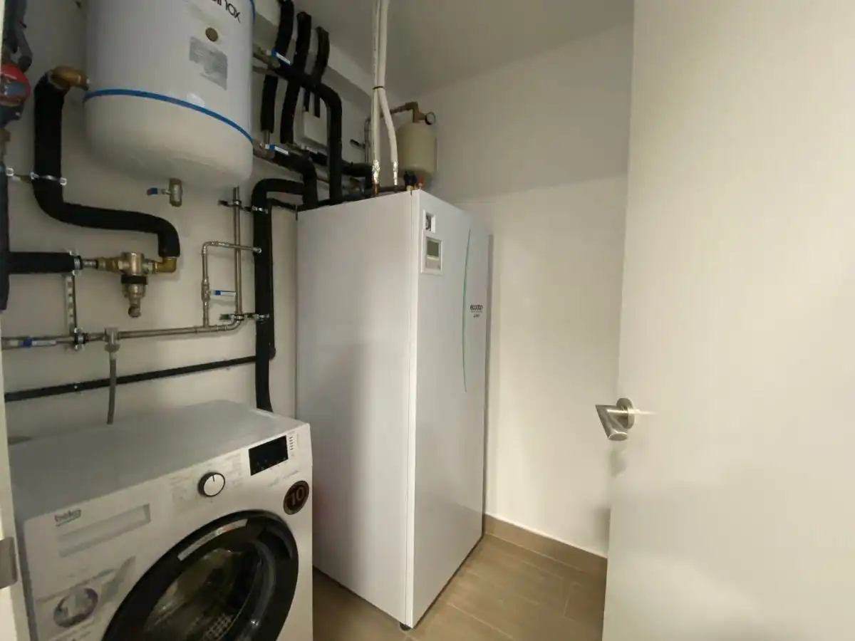 Bany de Pis en venda en A Coruña Capital  amb Calefacció i Terrassa