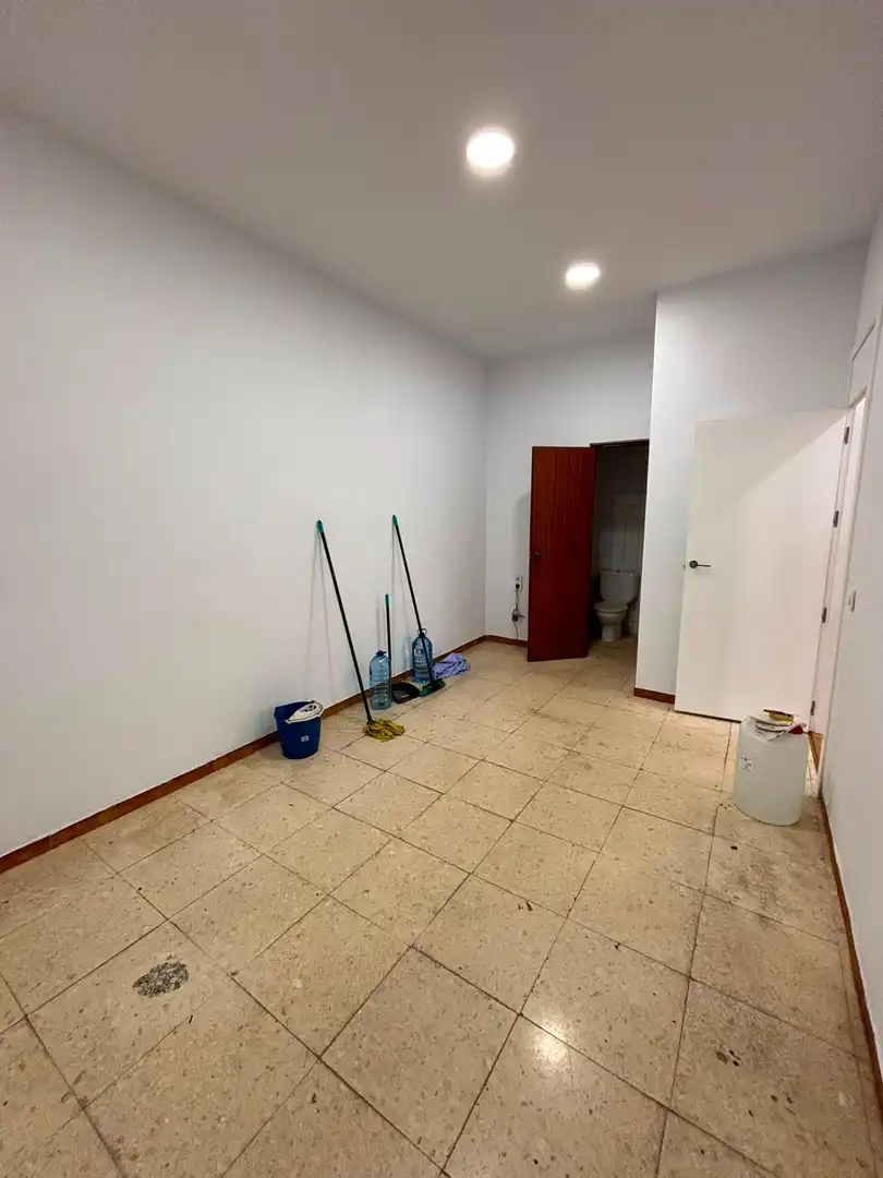 Local comercial de lloguer a Valdepeñas, imagen 7