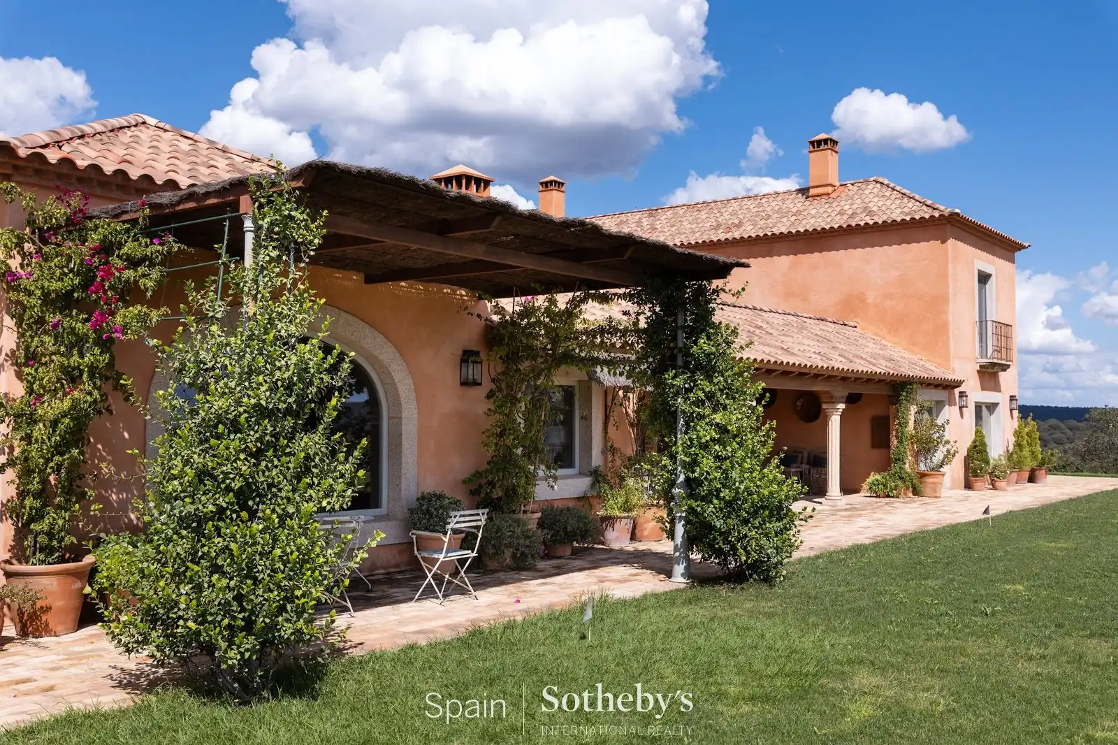 Exterior view of Residential for sale in Cáceres