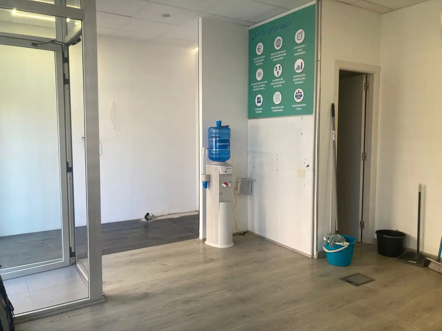 Büro zur Miete in Zaragoza mit Klimaanlage und Heizung