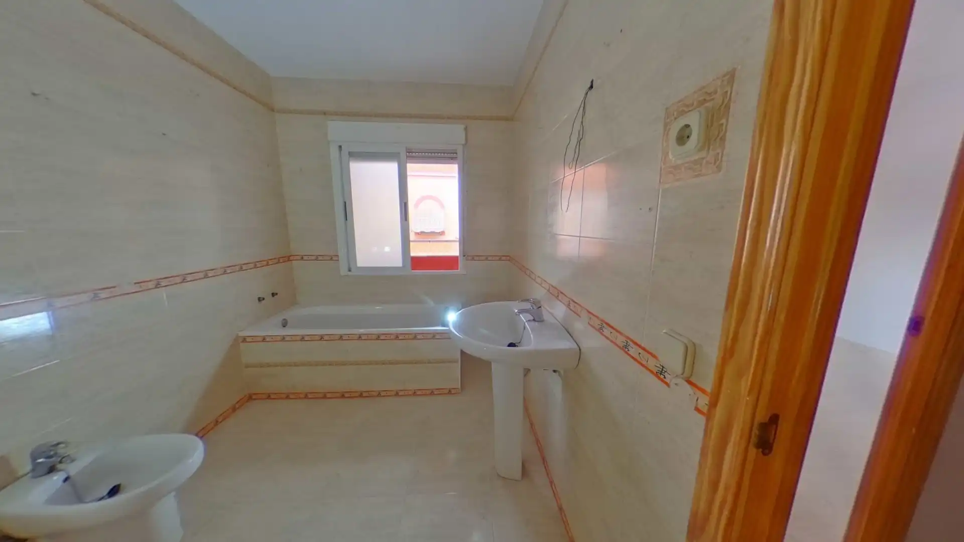 Bathroom of Detached homes for sale in Villafranca de los Caballeros  with Storage room and Balcony