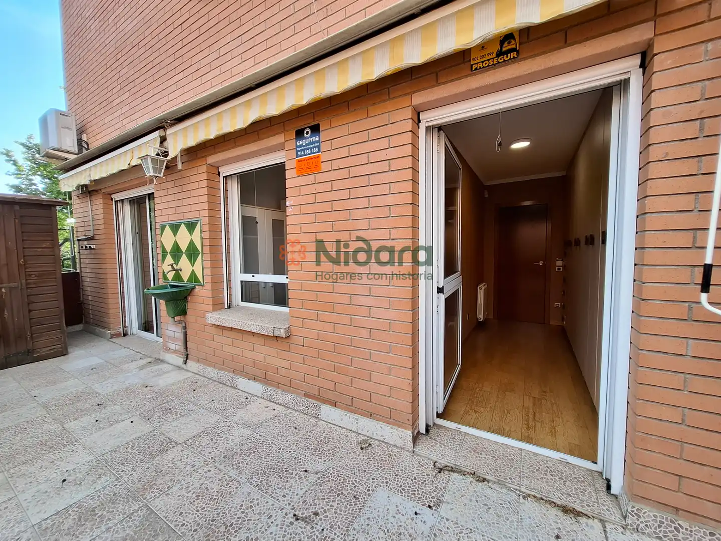 Exterior view of Flat for sale in Mollet del Vallès  with Air Conditioner, Heating and Parquet flooring