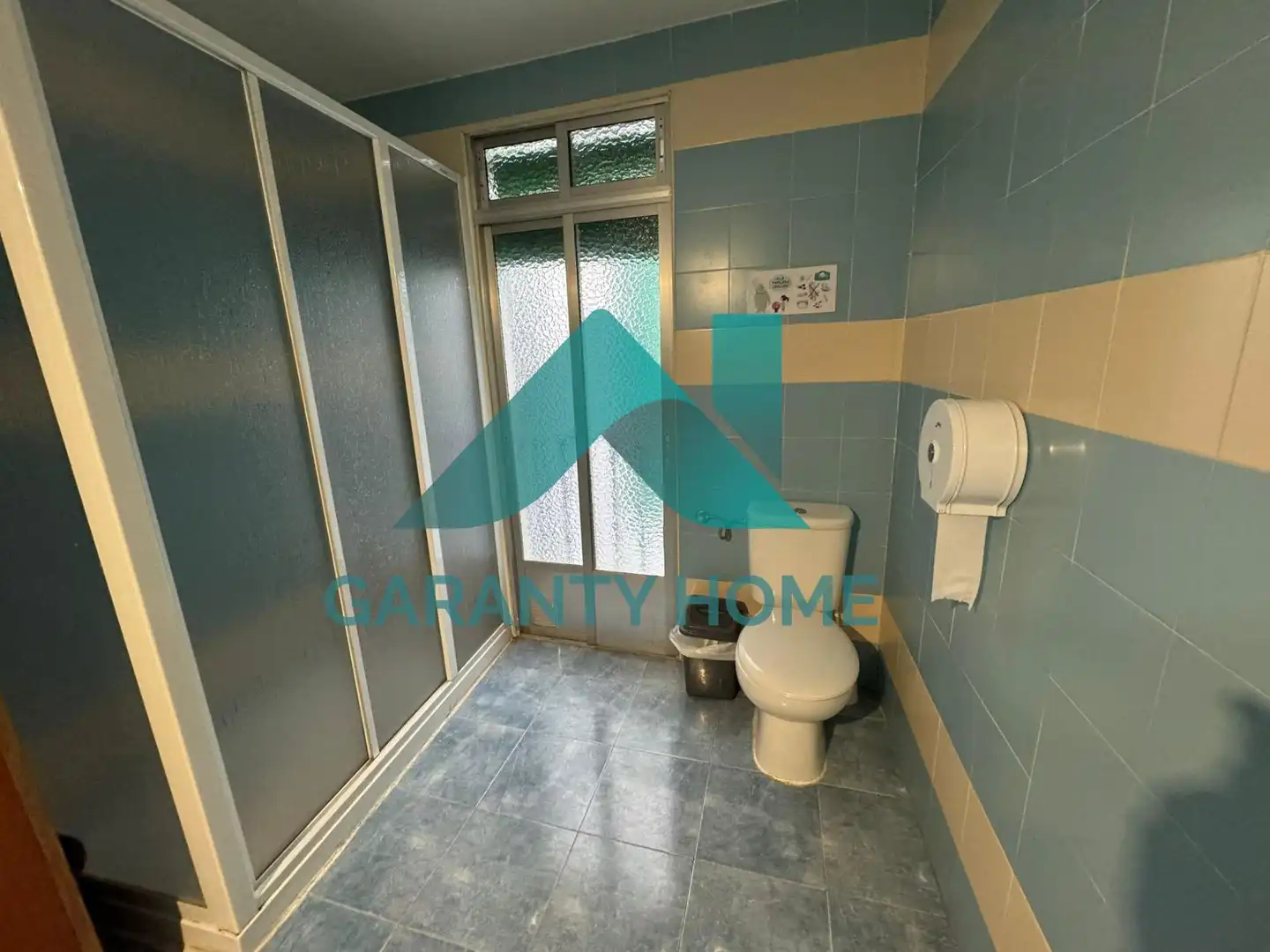 Bathroom of Buildings for sale in Cáceres