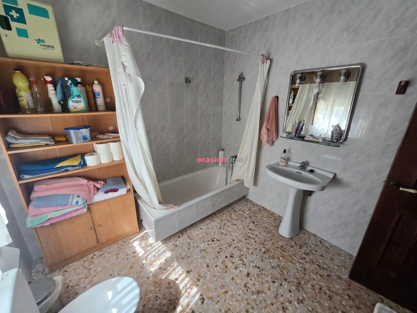 Bany de Casa o xalet en venda en Villanueva del Duque amb Jardí privat, Traster i Piscina