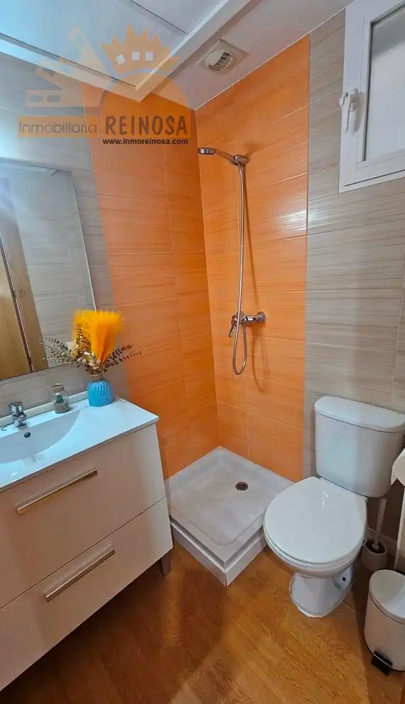 Baño de Piso de alquiler en Molina de Segura con Aire acondicionado, Calefacción y Amueblado