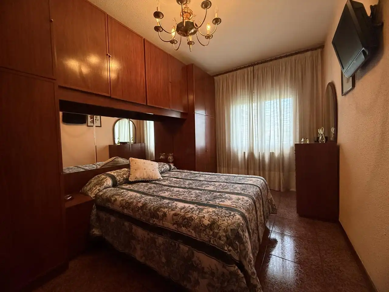 Habitación de Piso en venta en Madrid con Calefacción y Terraza