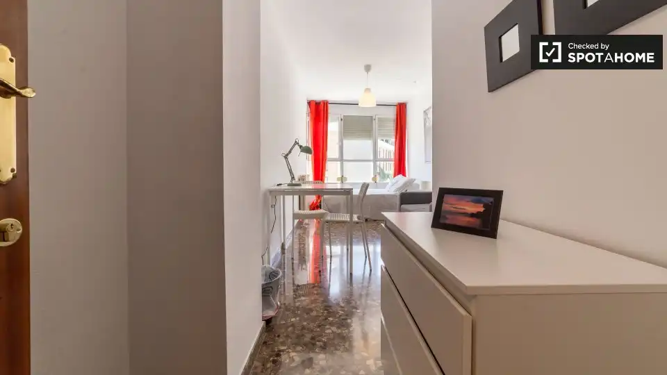 Zimmer in Penya - Roja - Avda. Francia