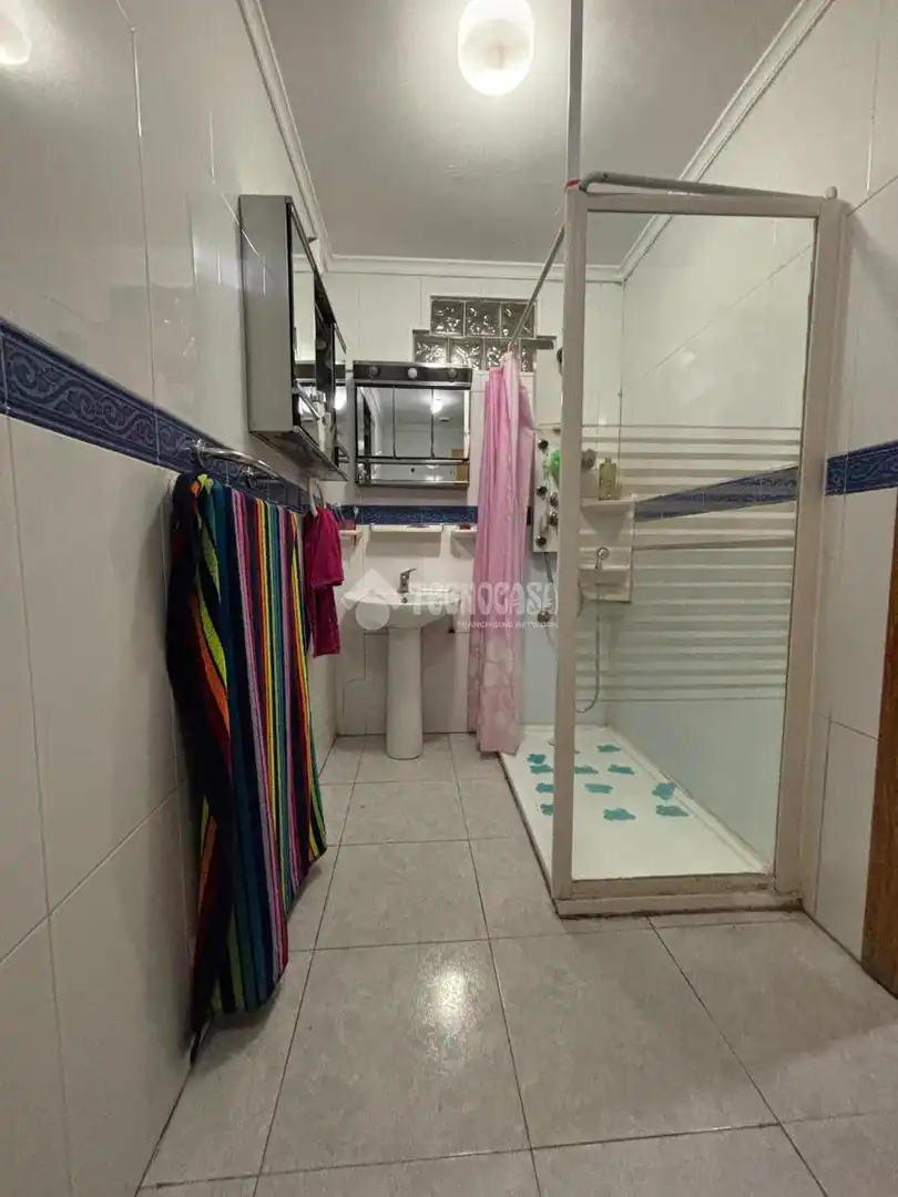Bany de Pis en venda en Xirivella amb Aire condicionat