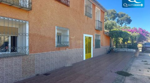 Chalet en venta en Ameradores, 6 dormitorios.