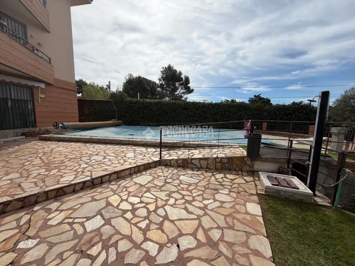 Swimming pool of Flat for sale in Collado Villalba