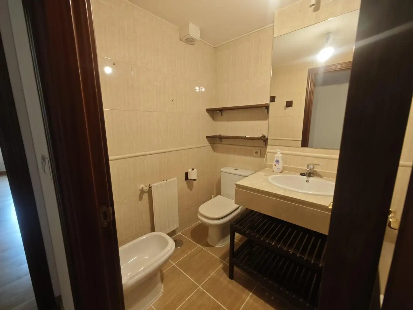 Bathroom of Flat for rent in Culleredo  with Heating, Parquet flooring and Storage room