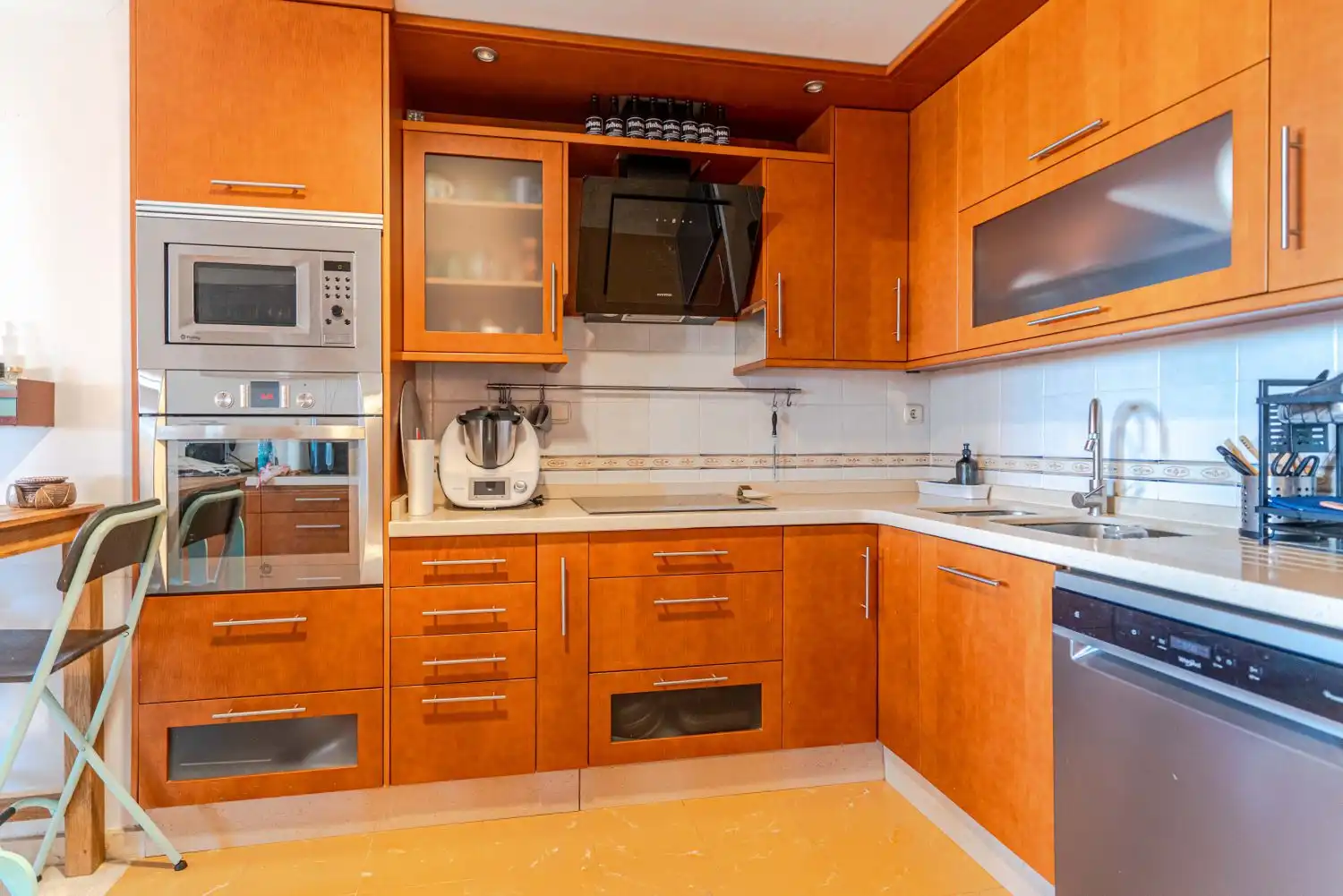 Cocina de Piso en venta en Motril con Terraza, Balcón y Piscina comunitaria
