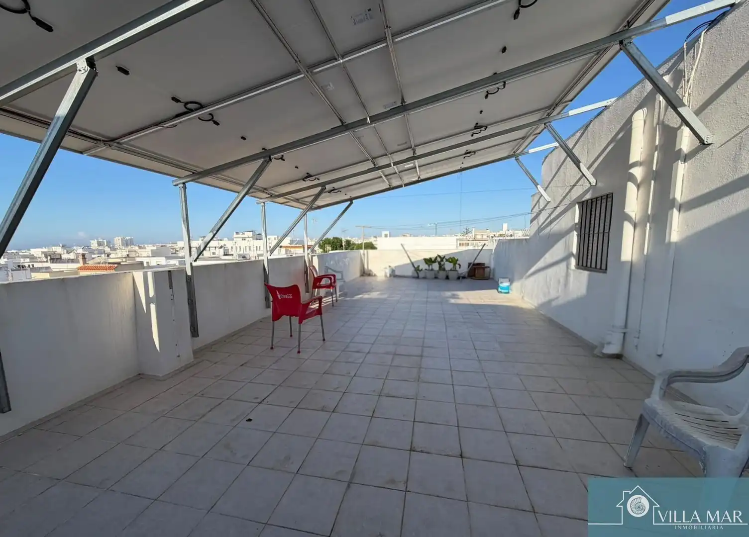 Terraza de Piso en venta en Rota