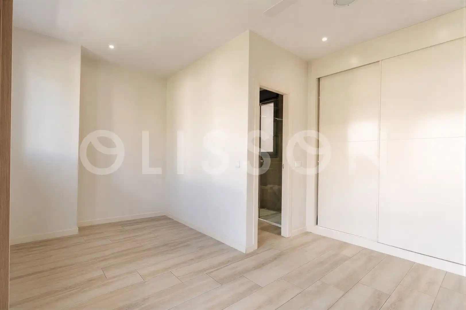 Detached homes for sale in Madrid  with Air Conditioner, Heating and Private garden