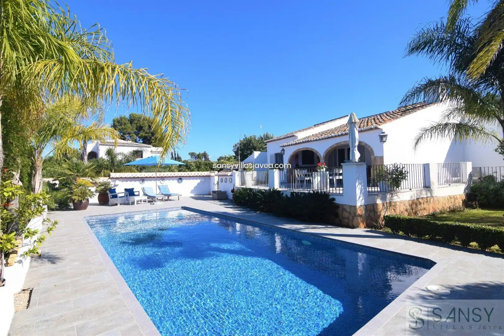 Piscina de Casa o xalet en venda en Jávea / Xàbia amb Aire condicionat i Traster