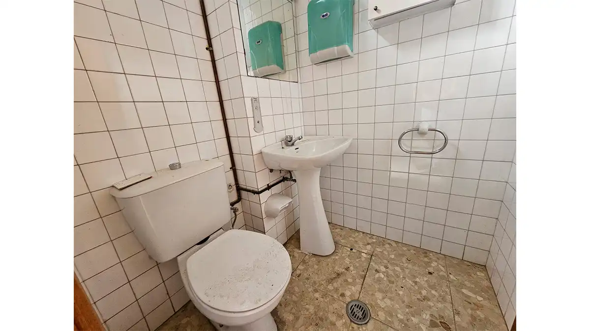 Commercial properties for sale in DE VIGO A OURENSE (BARRIO BARBANTES), 35, Cenlle