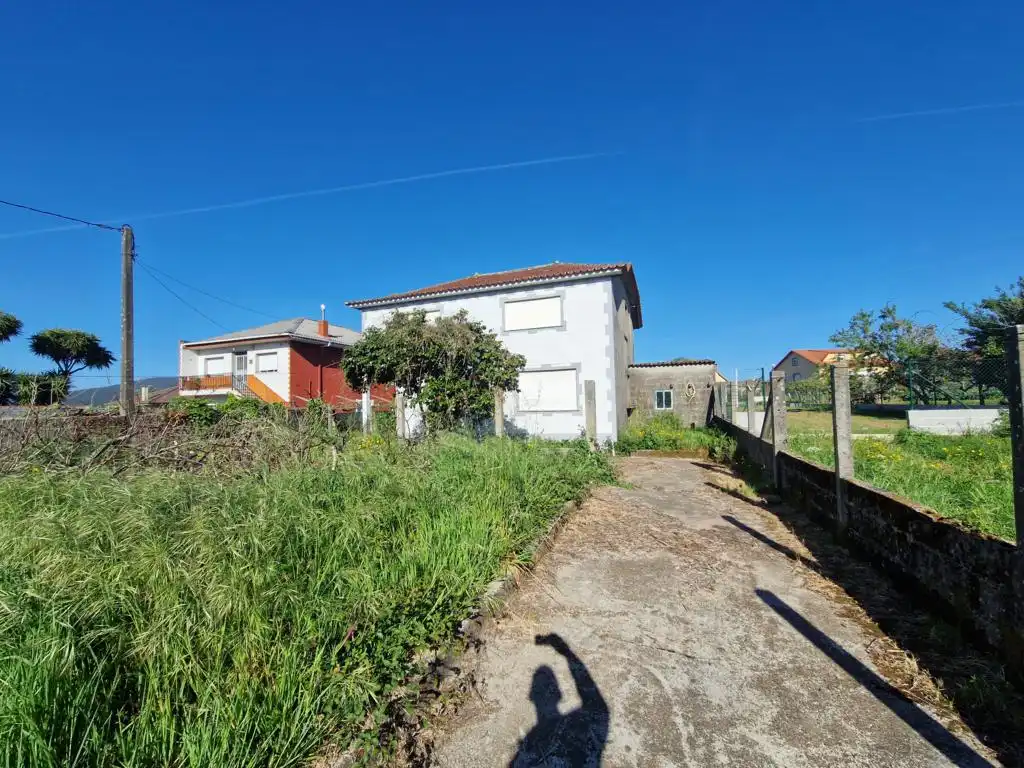 Houses for sale in Boiro  with Private garden and Storage room
