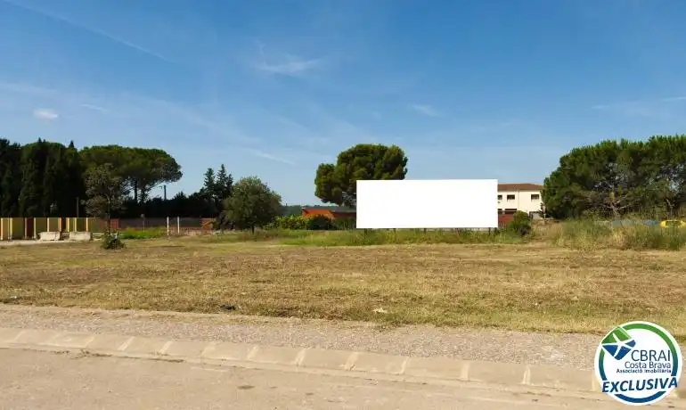 Terrenys i solars en venda a Garriguella, imagen 5