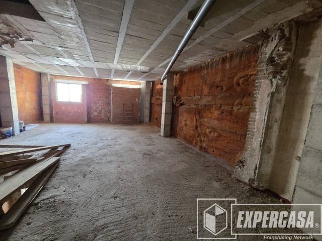 Casa adosada en Venta en Alquenència - Venècia