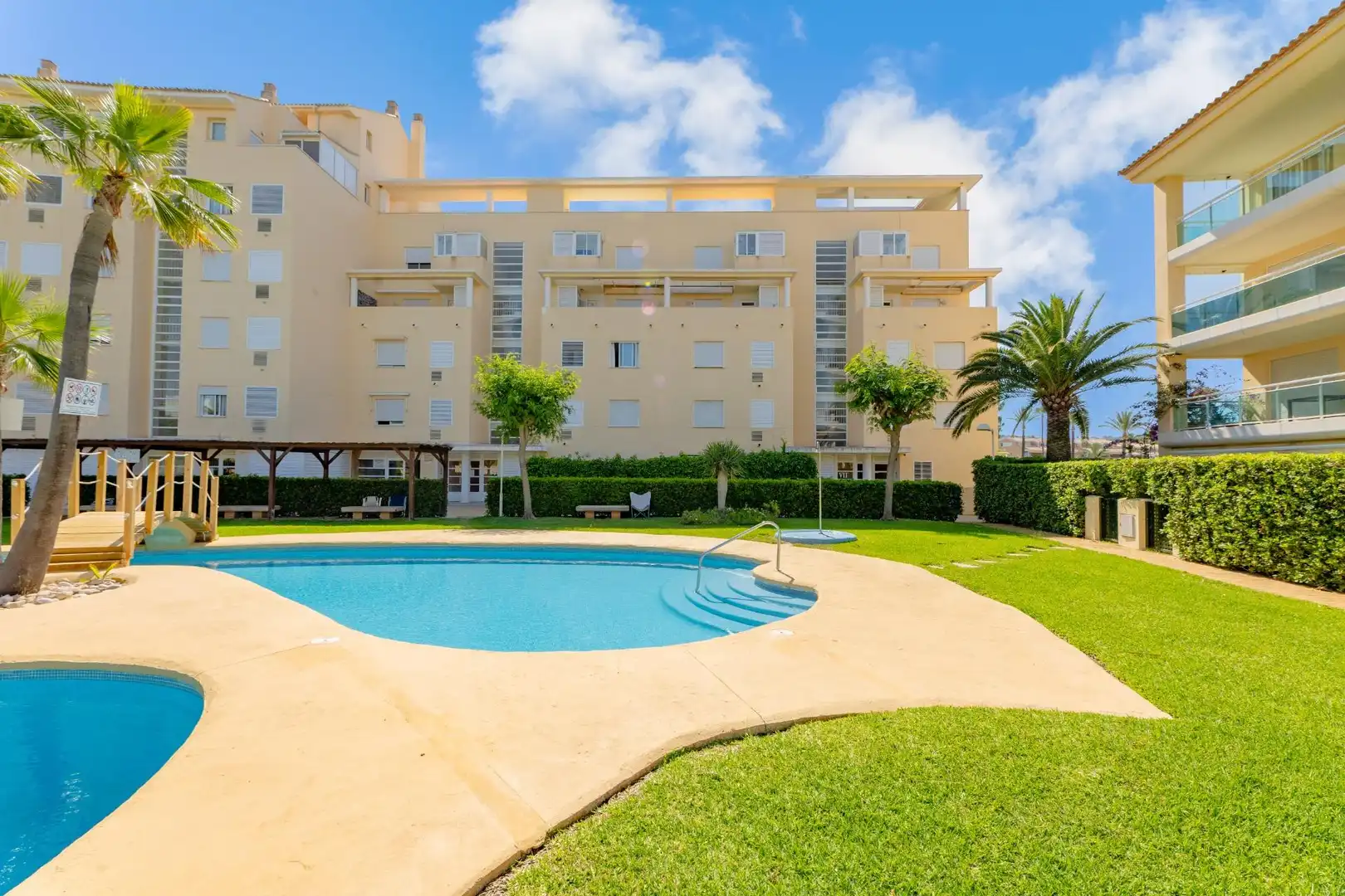 Piscina de Piso en venta en Jávea / Xàbia con Aire acondicionado, Jardín privado y Terraza