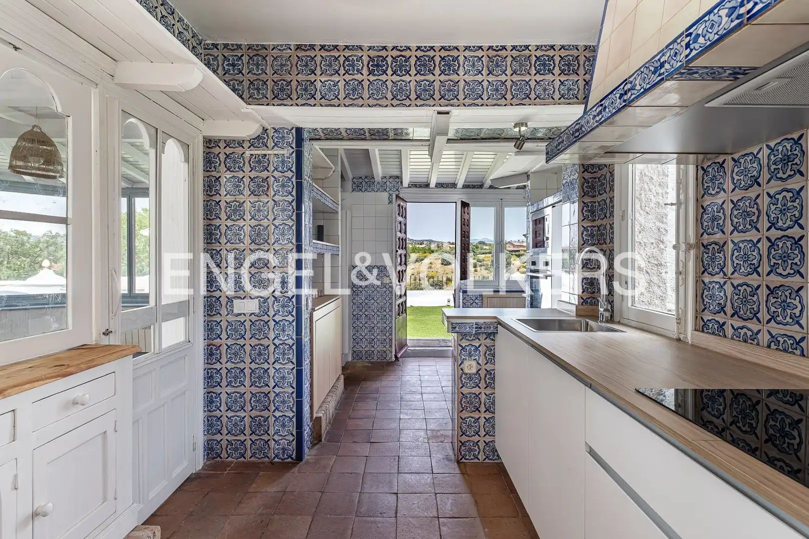 Cocina de Casa o chalet de alquiler en Las Rozas de Madrid con Calefacción, Jardín privado y Terraza