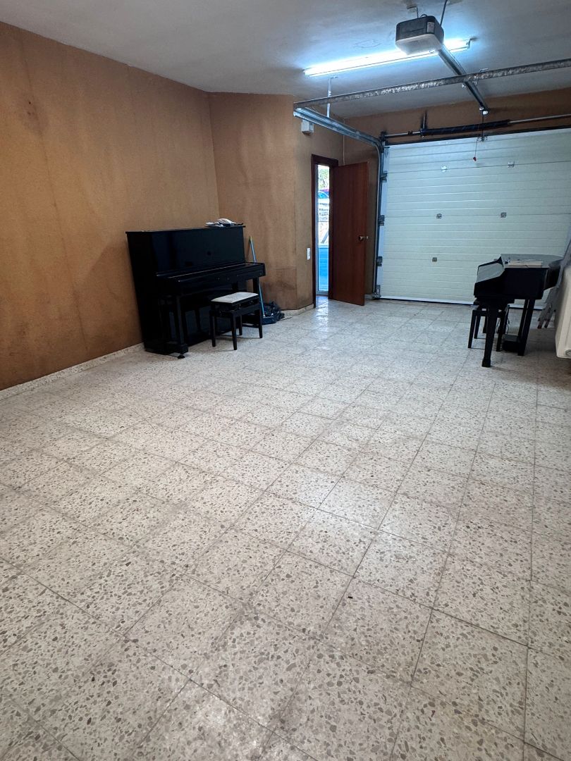 Casa adosada en venda a Avinguda Pompeu Fabra, Torelló