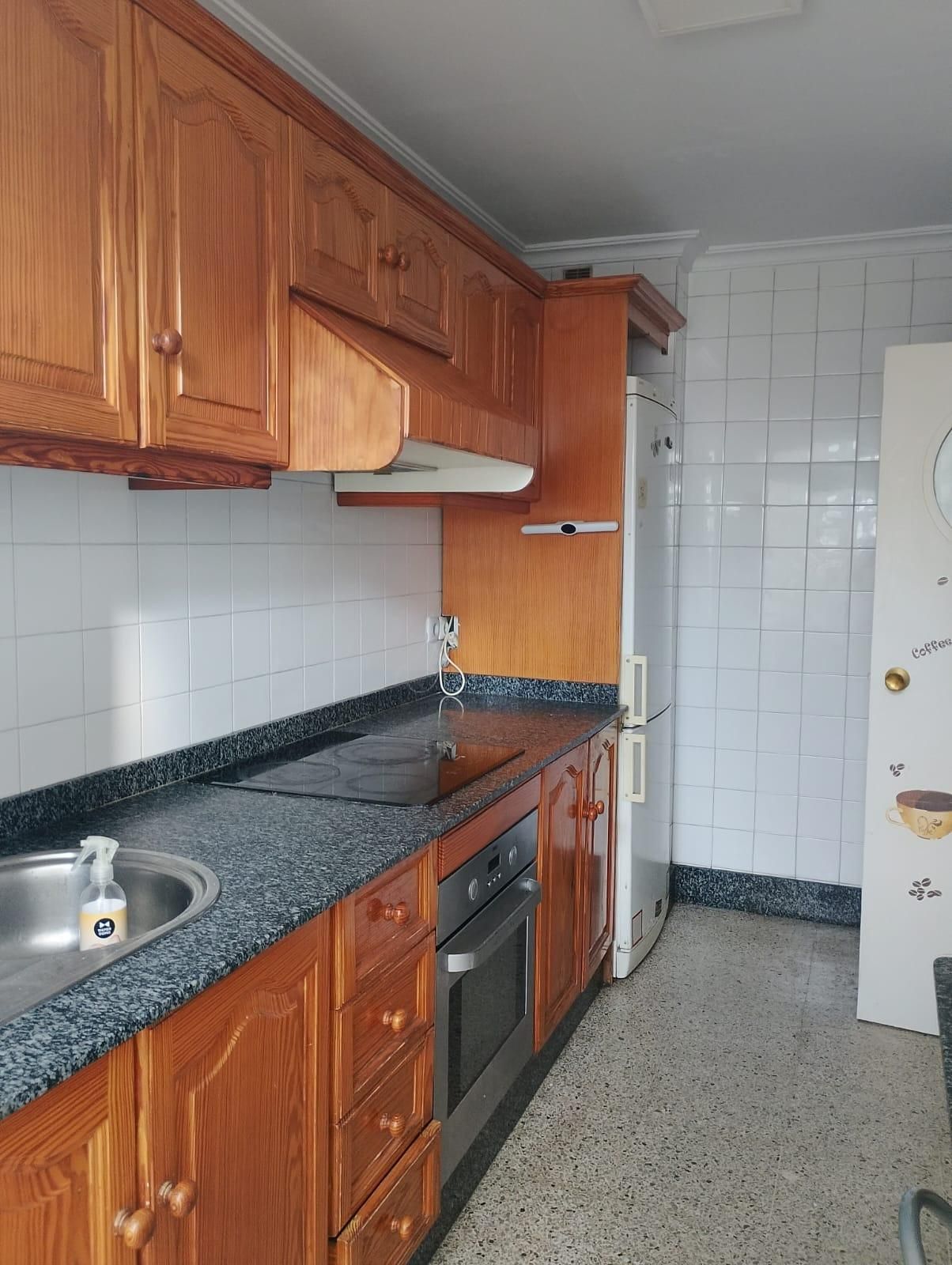Kitchen of Single-family semi-detached for sale in Chiclana de la Frontera  with Terrace