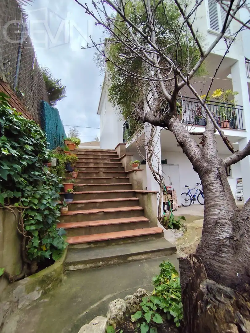 Vista exterior de Casa o xalet en venda en Caldes de Montbui amb Aire condicionat, Calefacció i Jardí privat