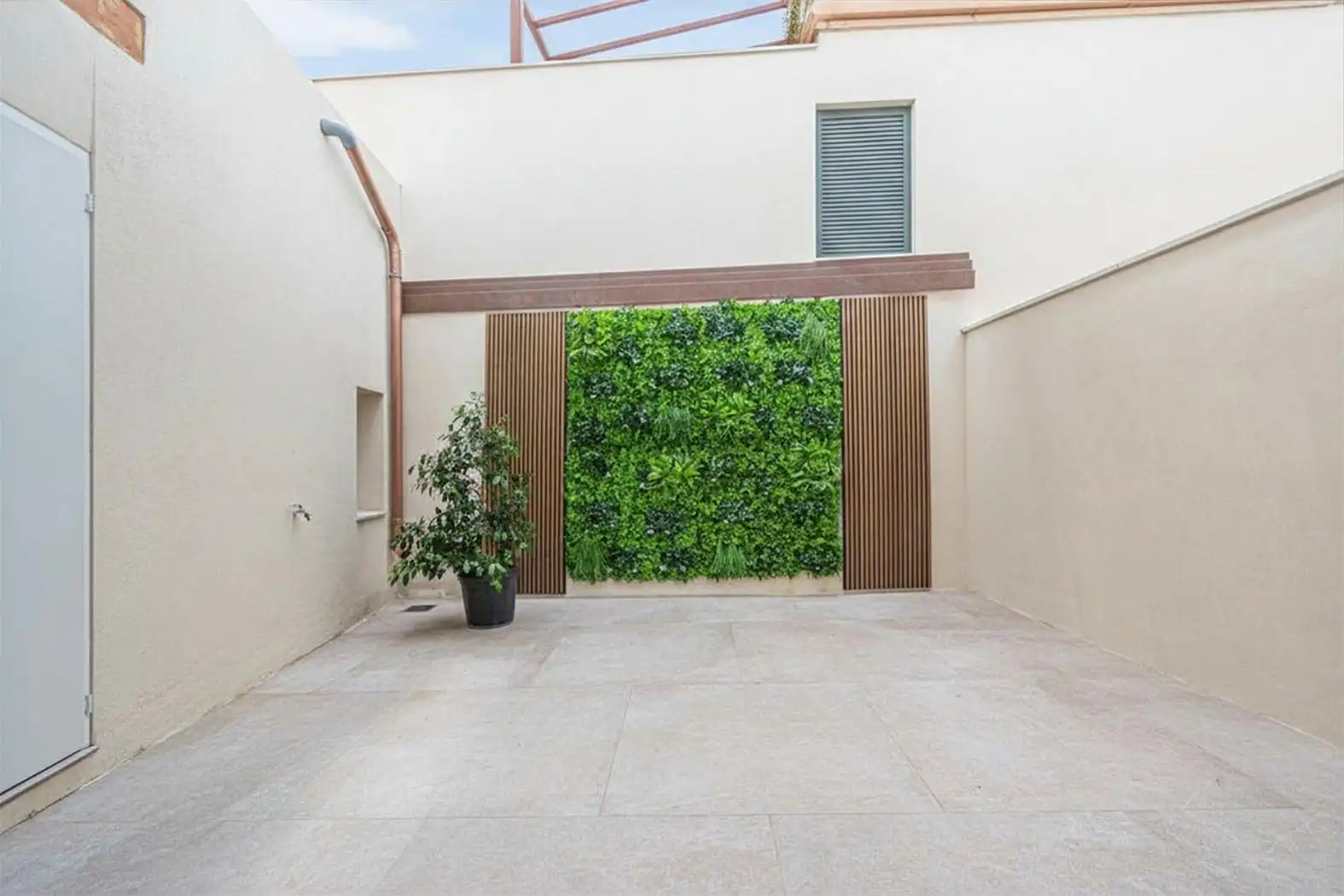 Terrace of Ground floor for rent in Selva  with Air Conditioner, Heating and Terrace