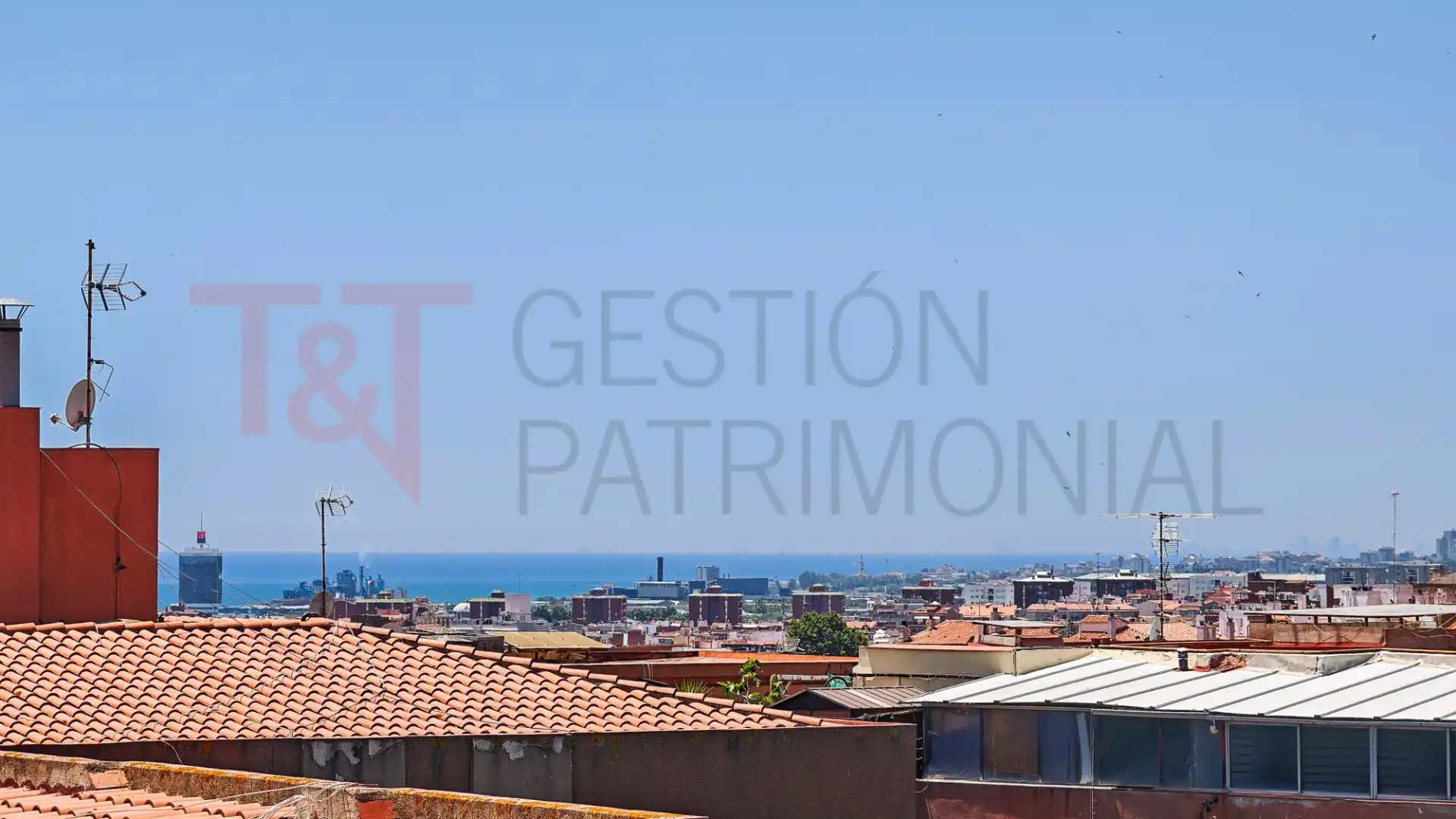 Vista exterior de Pis en venda en Mataró amb Aire condicionat, Calefacció i Forn