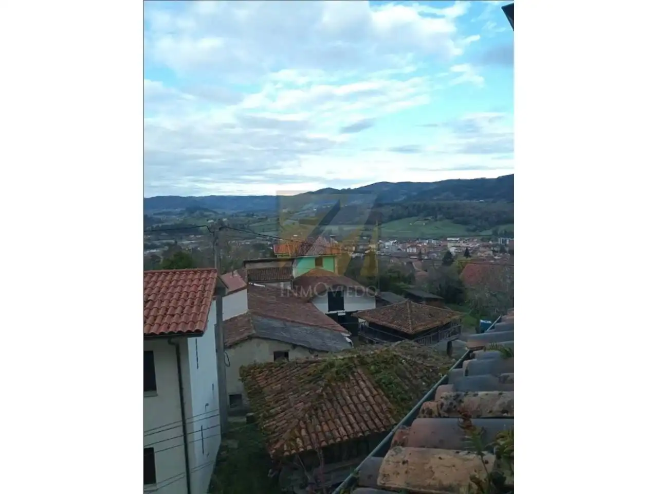 Vista exterior de Casa adosada en venda en Cabranes amb Calefacció, Jardí privat i Terrassa