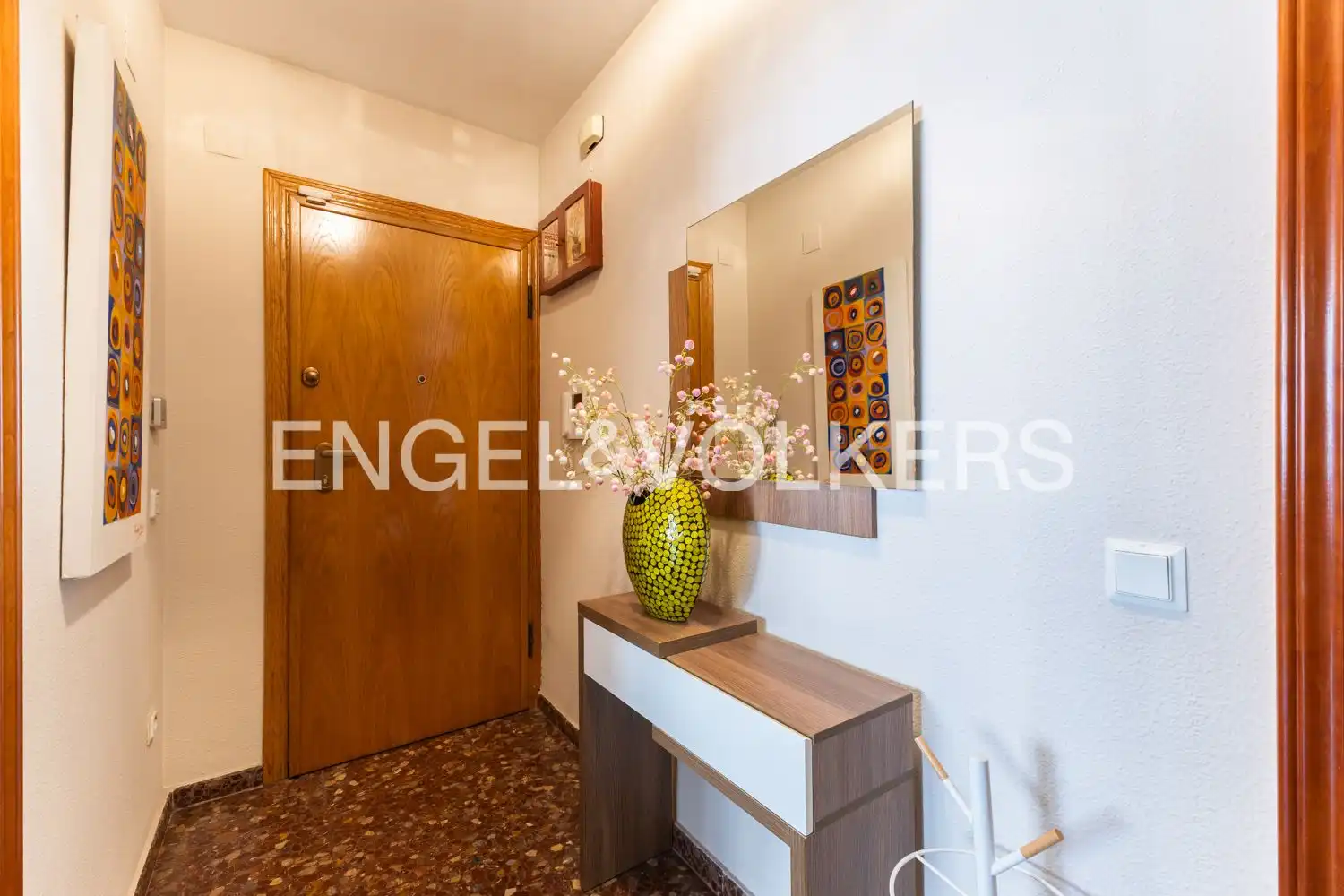 Flat for rent in Valencia  with Air Conditioner, Heating and Storage room