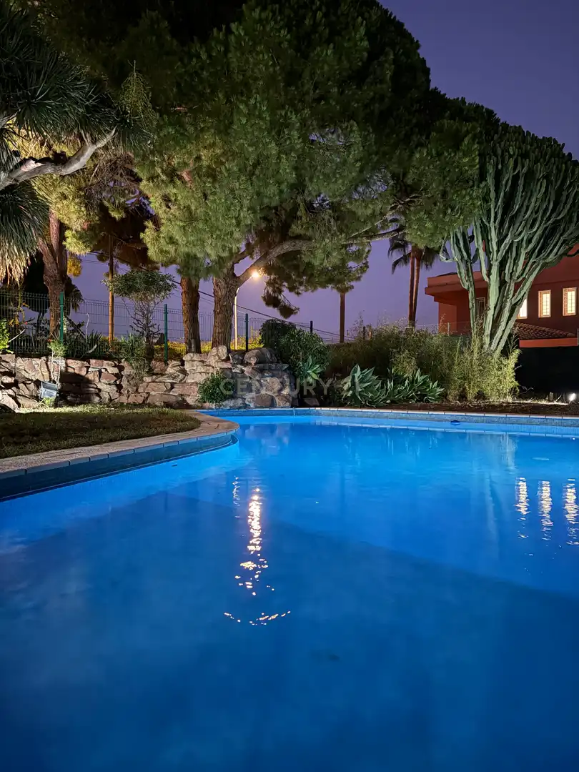 Piscina de Apartament de lloguer en Benalmádena amb Aire condicionat, Jardí privat i Piscina
