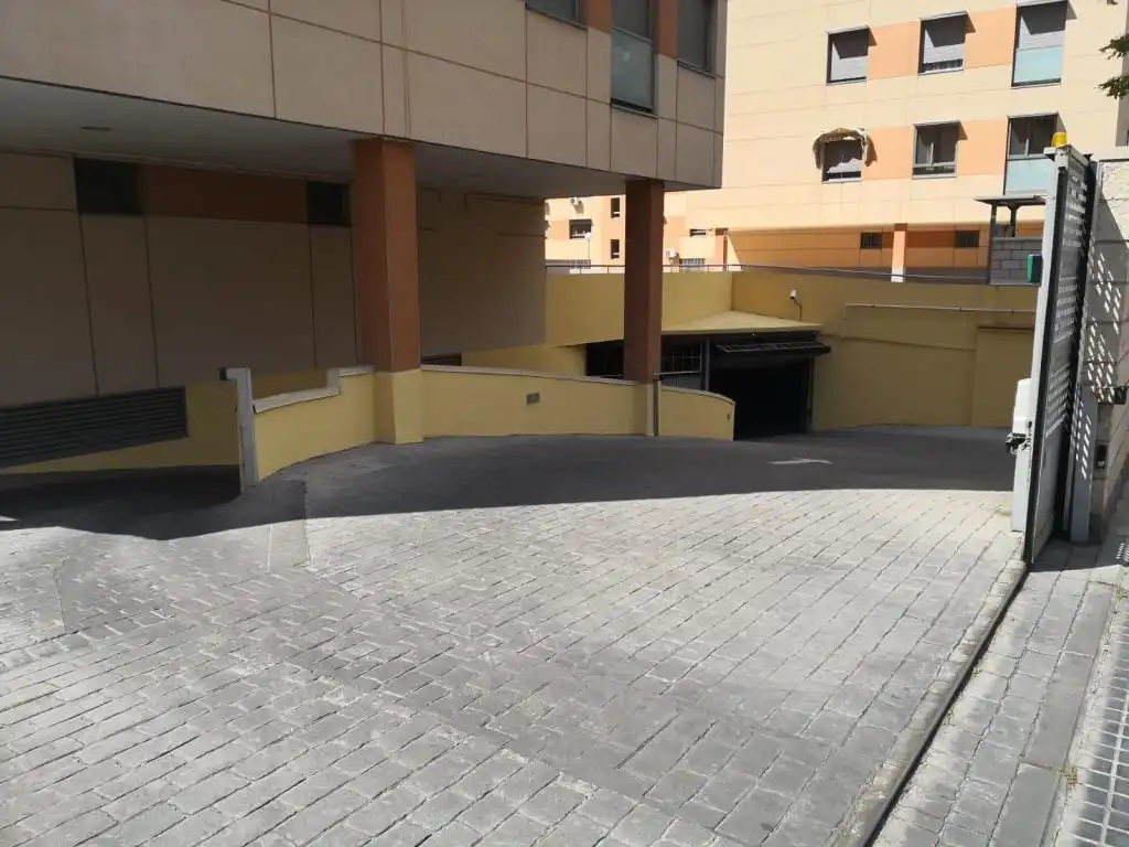 Aparcamiento en venta en C/ Los Sauces, imagen 4