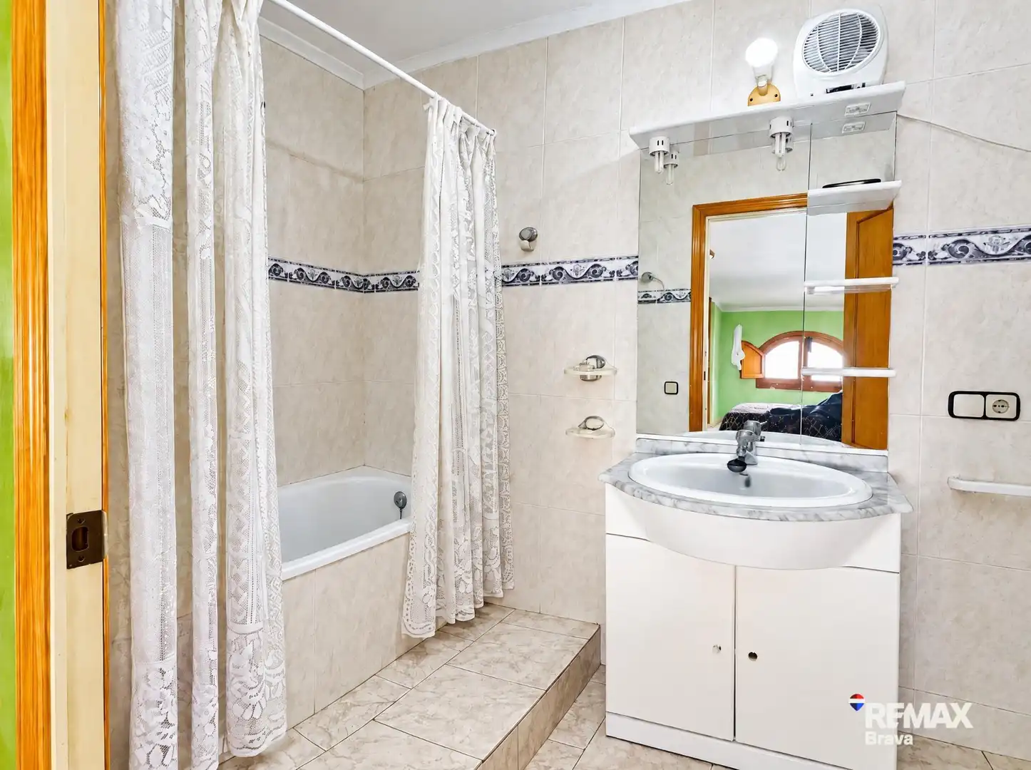 Detached house with pool for sale in Calle Guillerias, imagen 31