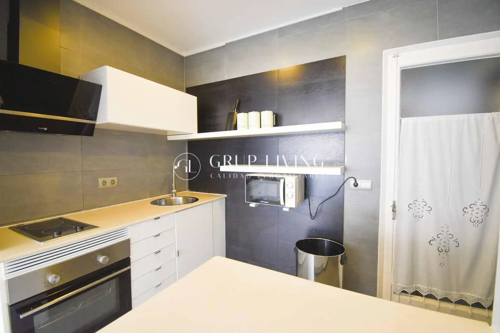 Cocina de Piso de alquiler en Sitges con Calefacción, Terraza y Amueblado