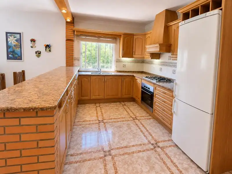 Küche von Country house zum Verkauf in Málaga mit Klimaanlage, Heizung und Privatgarten