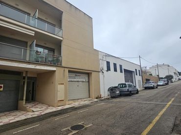 Local commercial à vendre à Carrer la Farella