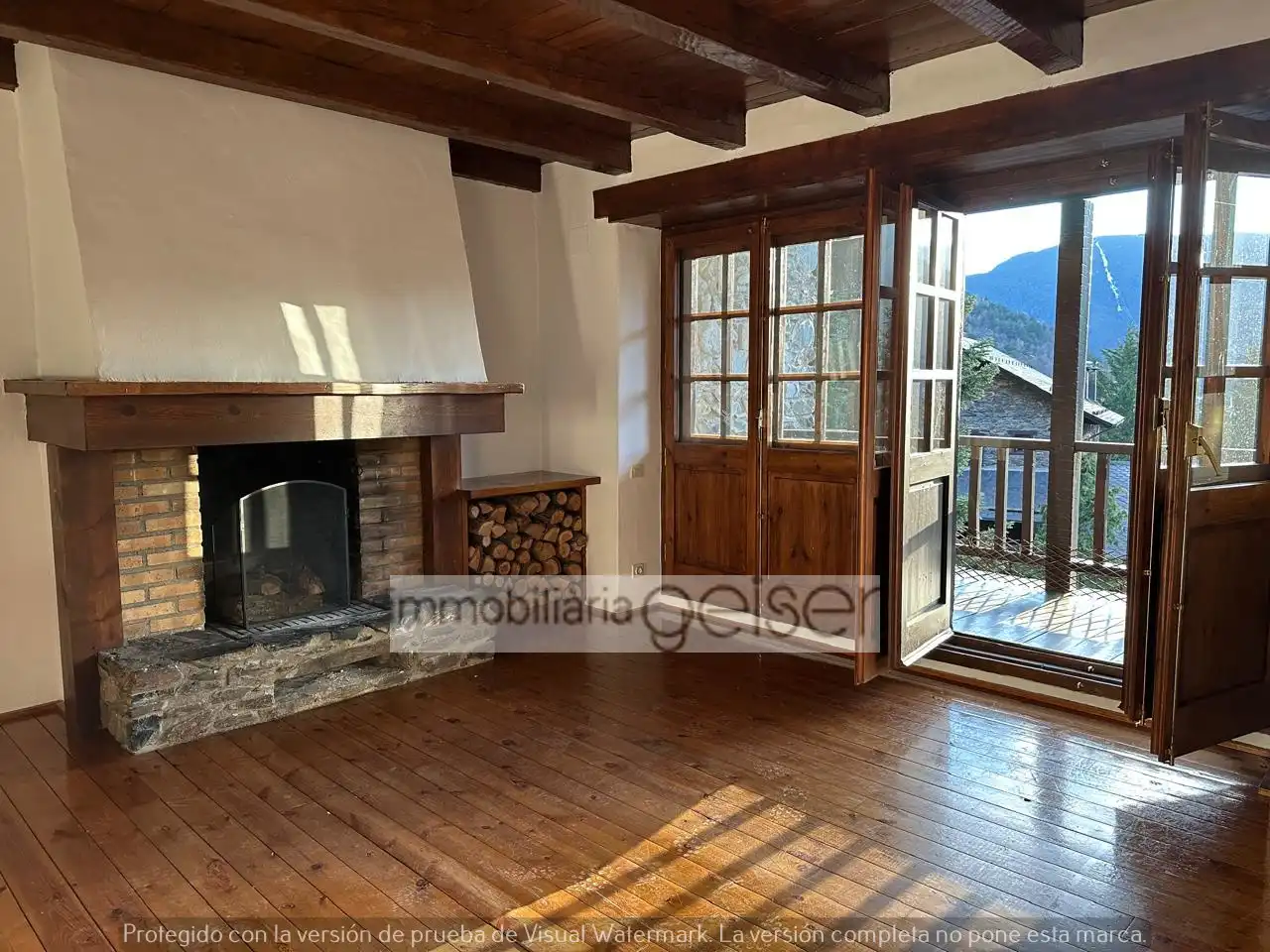 Sala de estar de Dúplex en venta en Ordino con Calefacción, Parquet y Terraza